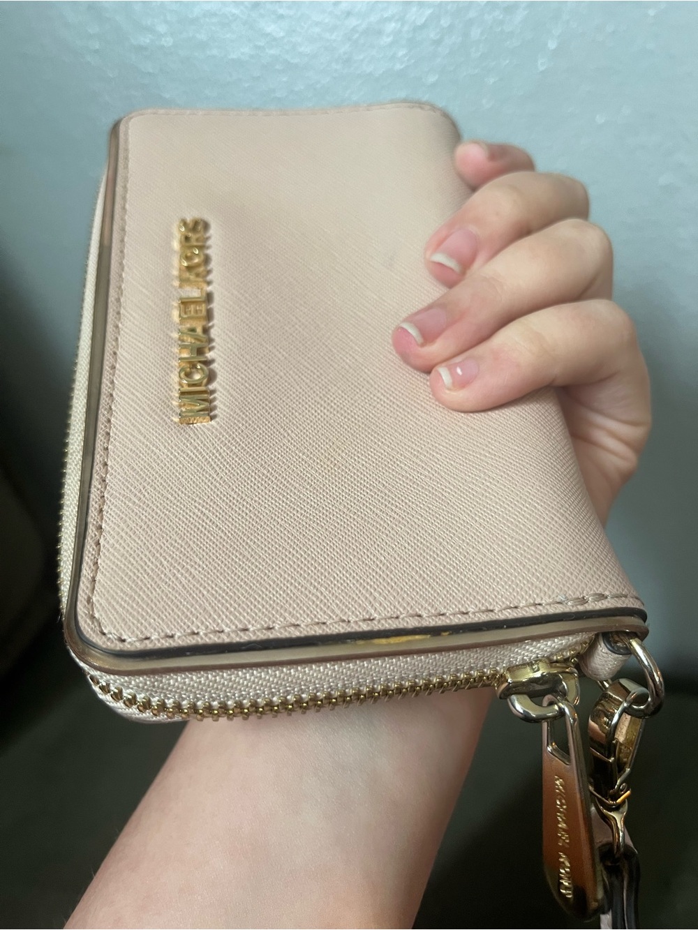 Michael Kors Blush Pink Saffiano Zip Wallet Wristlet - Picture 4 of 11